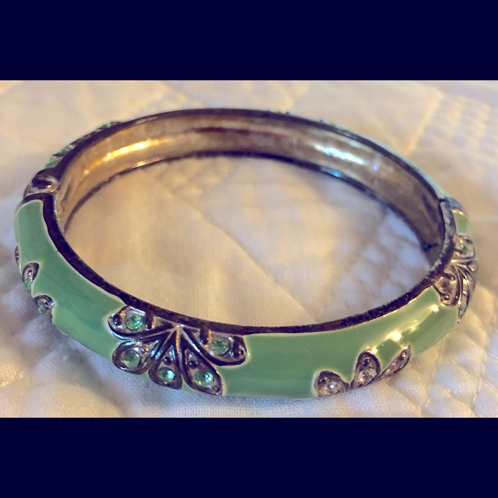 Vintage Avon Globalista Bangle Bracelet 7”